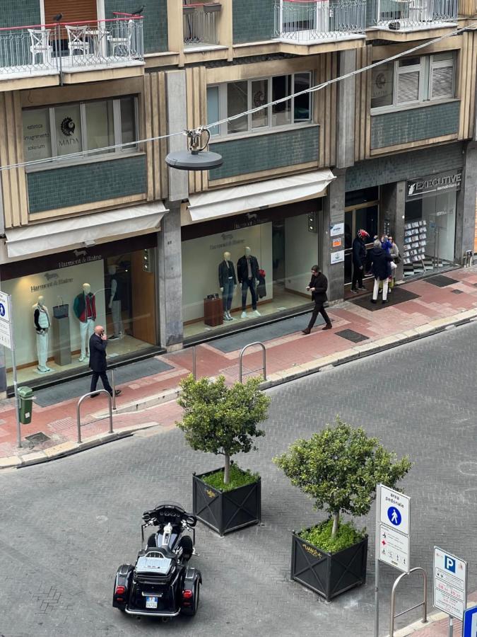 Luxuryflat 42 Apartment Bari Exterior foto